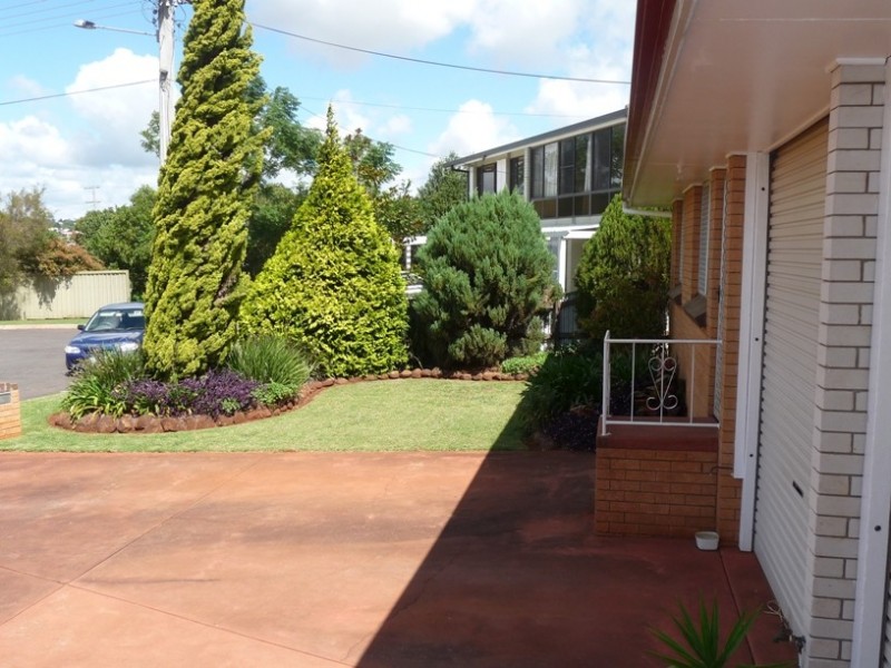 9 Lovejoy Court, Kearneys Spring QLD 4350