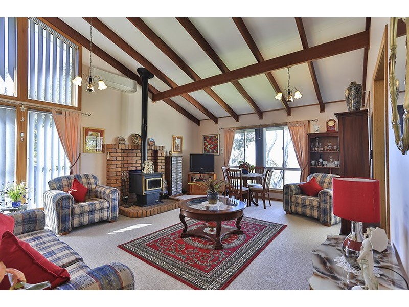 10 Burraway Court, Middle Ridge QLD 4350