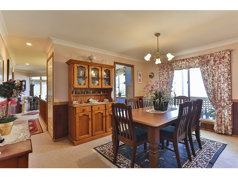 10 Burraway Court, Middle Ridge QLD 4350