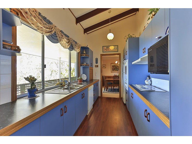 10 Burraway Court, Middle Ridge QLD 4350