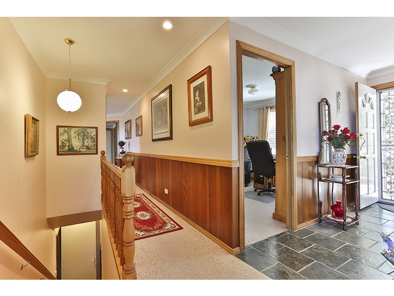 10 Burraway Court, Middle Ridge QLD 4350