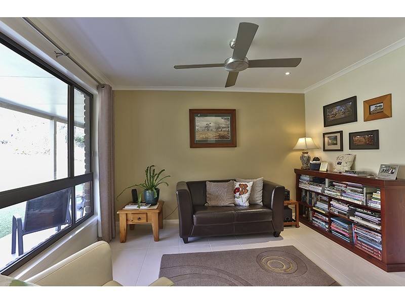 10 Woodland Crescent, Table Top Estate, Withcott QLD 4352