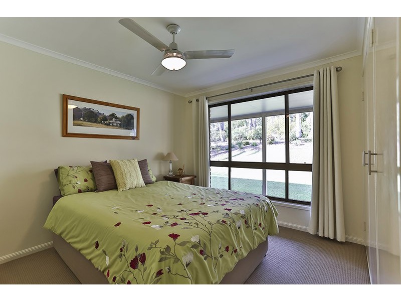 10 Woodland Crescent, Table Top Estate, Withcott QLD 4352