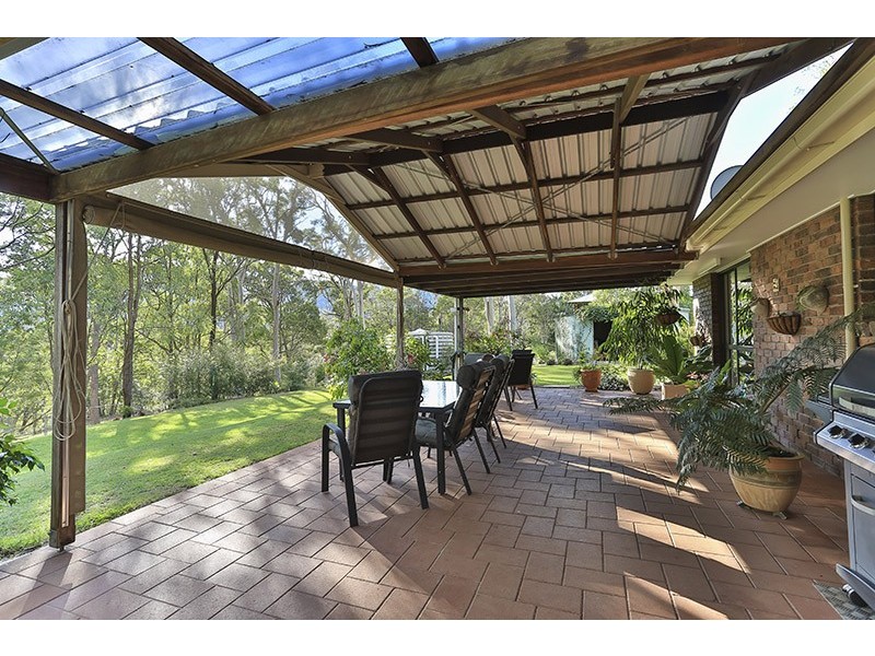 10 Woodland Crescent, Table Top Estate, Withcott QLD 4352