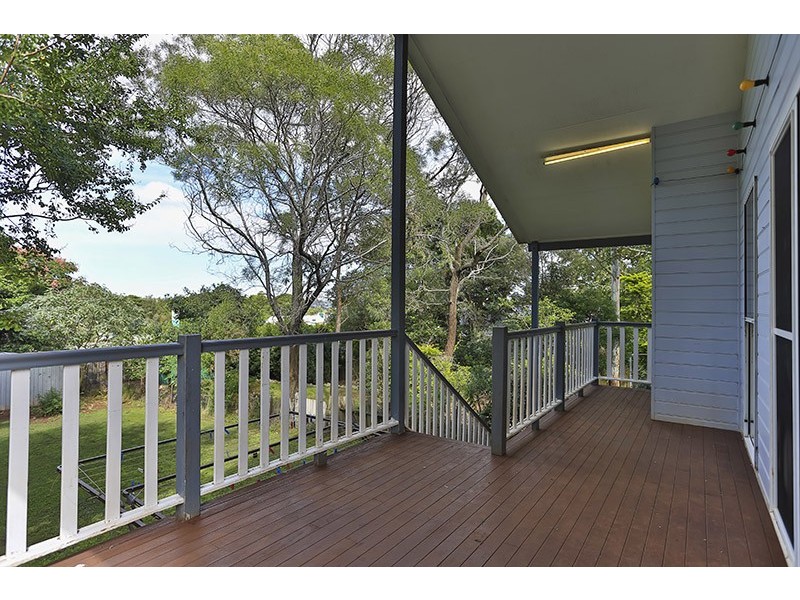 36A Rhyde Street, Mount Lofty QLD 4350