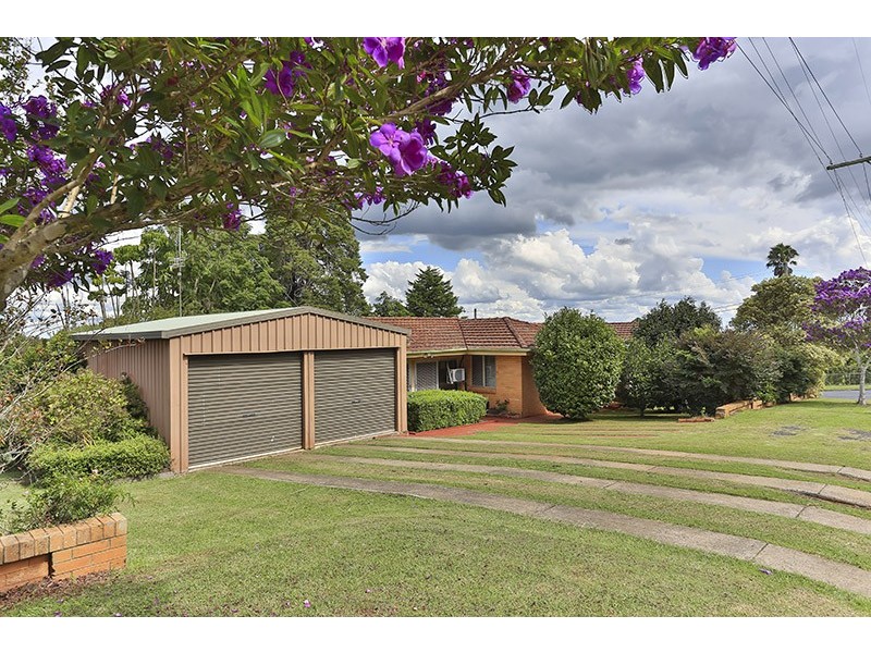 2 Mary Street, Mount Lofty QLD 4350