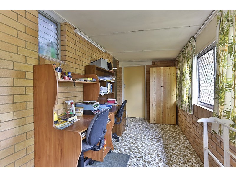2 Mary Street, Mount Lofty QLD 4350