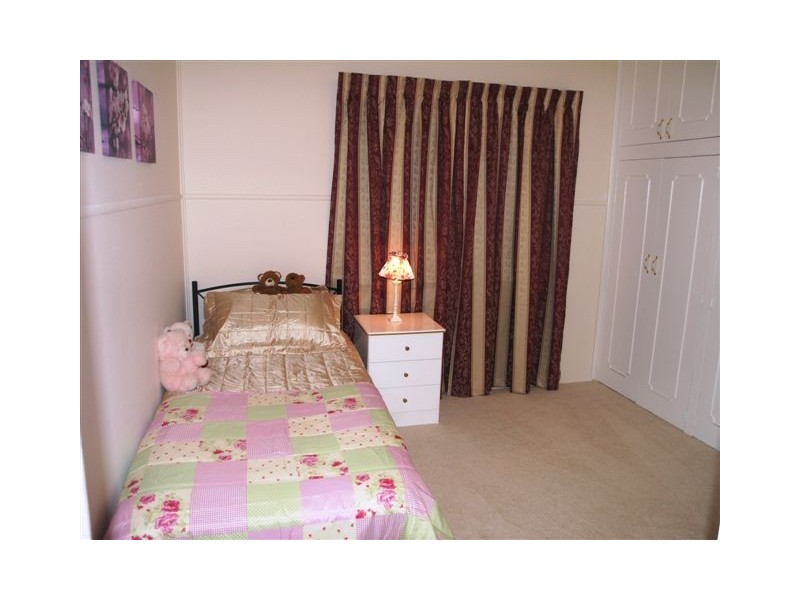 42 Toowoomba Road, Oakey QLD 4401