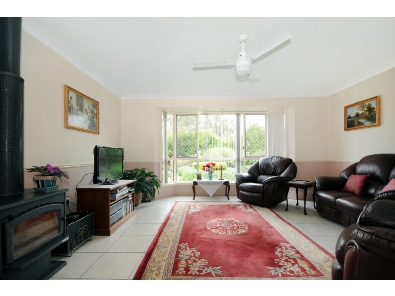 9 Kay-Ann Court, Hampton QLD 4352