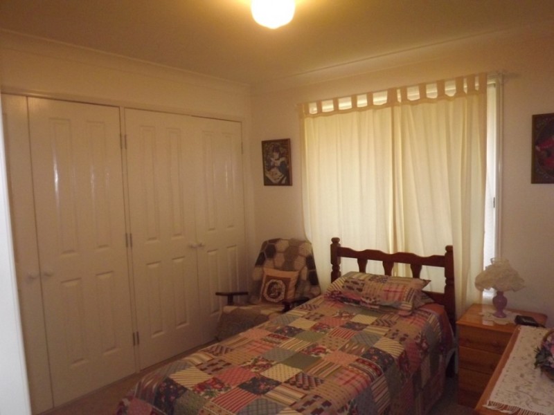 22 Weise Street, Oakey QLD 4401