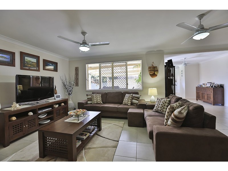 15 Oldfield Street, Middle Ridge QLD 4350