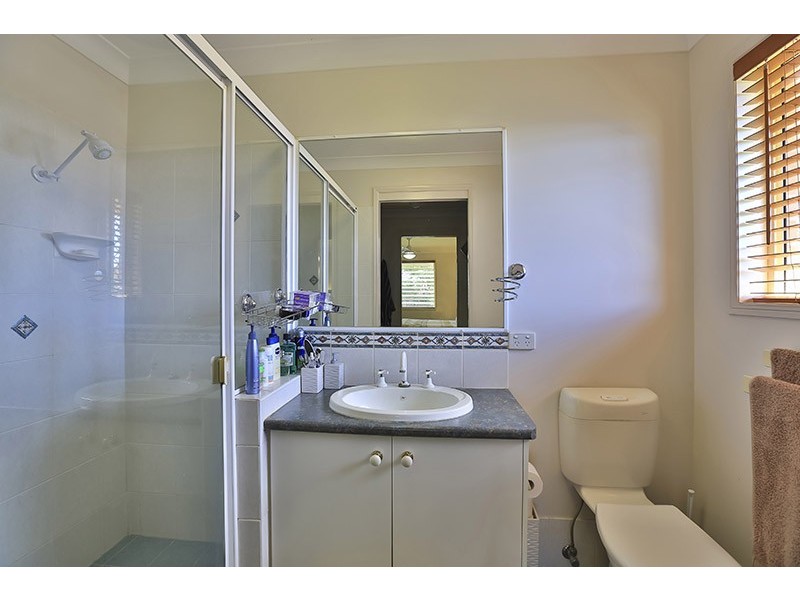 15 Oldfield Street, Middle Ridge QLD 4350