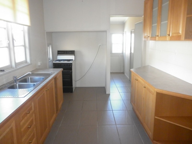 2 Murphy Street, Rangeville QLD 4350