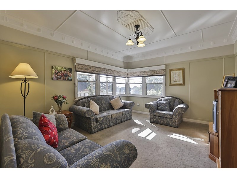 28 Garde Street, Centenary Heights QLD 4350