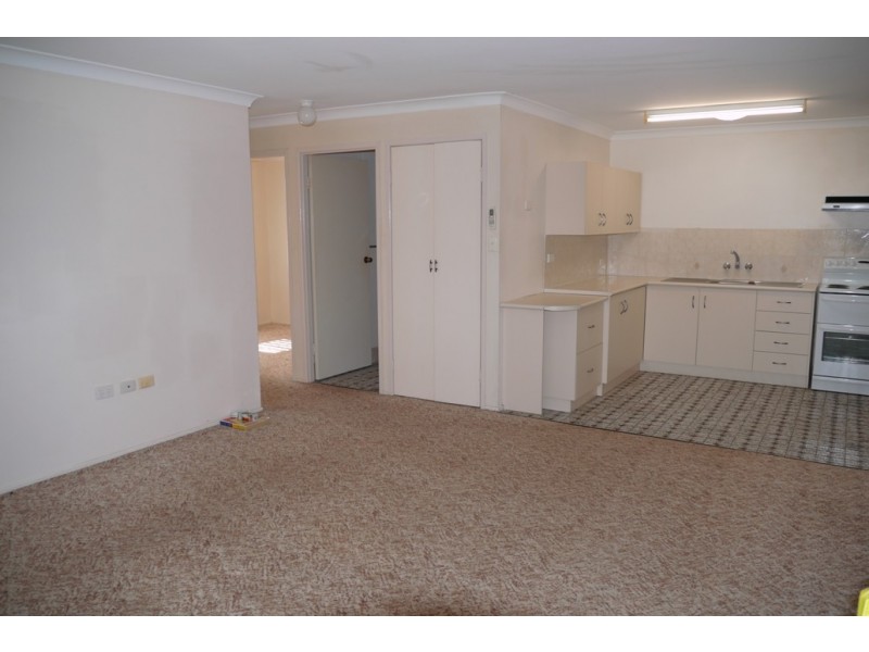 2 Noll Street, Kearneys Spring QLD 4350