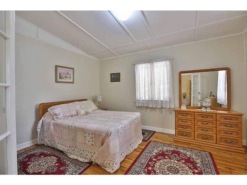 22 Crown Street, Rangeville QLD 4350