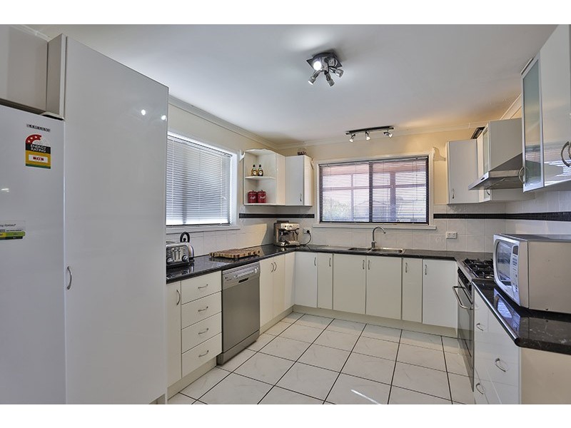 6 Beryl Street, Wilsonton QLD 4350