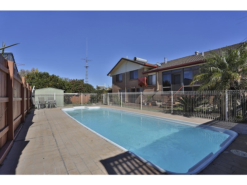 6 Beryl Street, Wilsonton QLD 4350