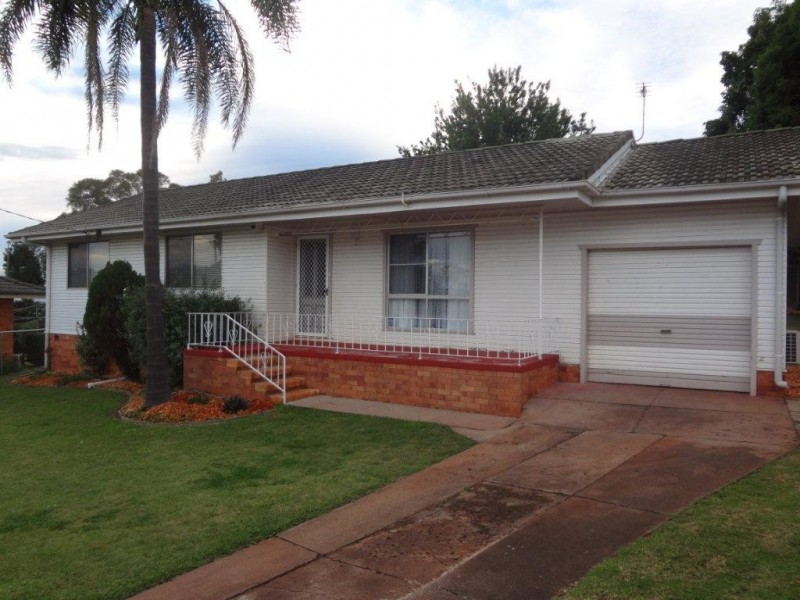 2 Barbara Street, Rangeville QLD 4350