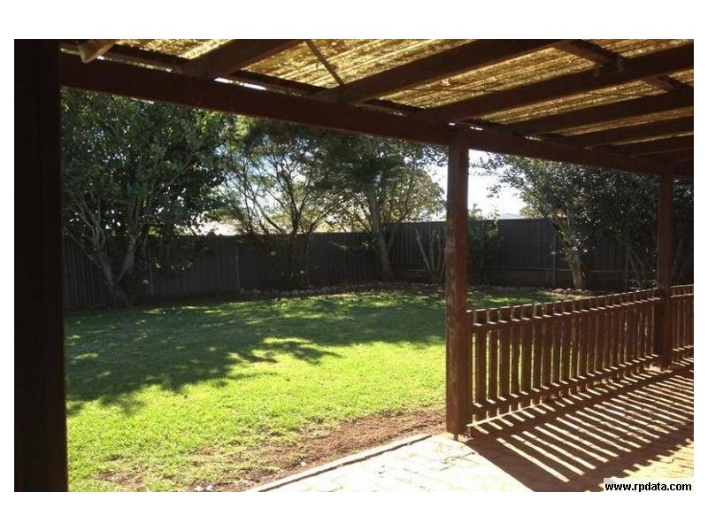 27 Kurrajong Street, Newtown QLD 4350