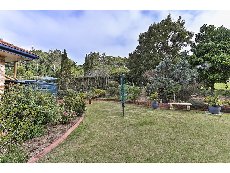 4 Rannerdale Close, Mount Lofty QLD 4350