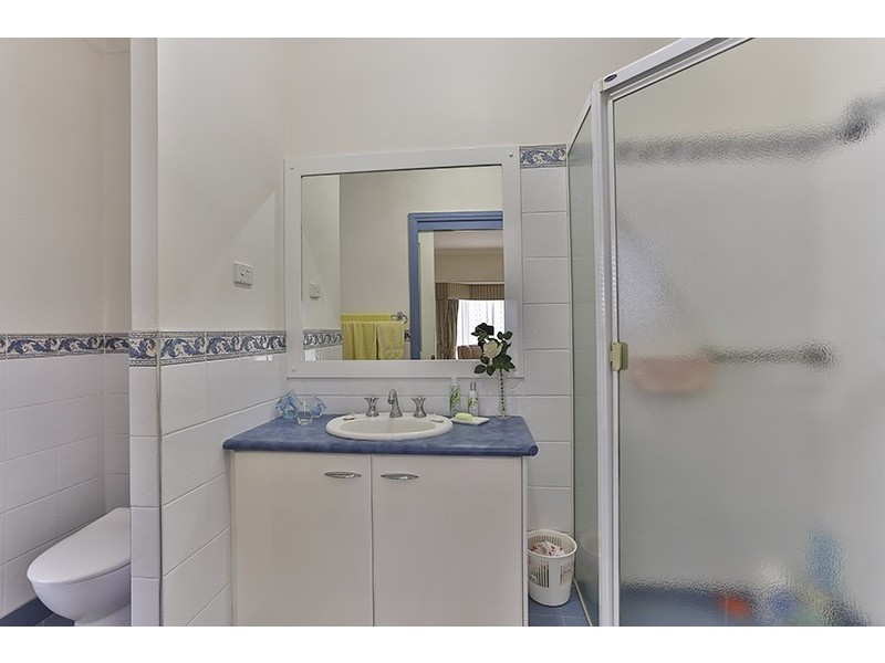 4 Rannerdale Close, Mount Lofty QLD 4350