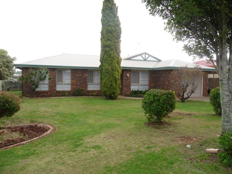 7 Nimrod Court, Wilsonton QLD 4350