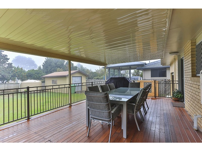 15 Sardon Street, Centenary Heights QLD 4350