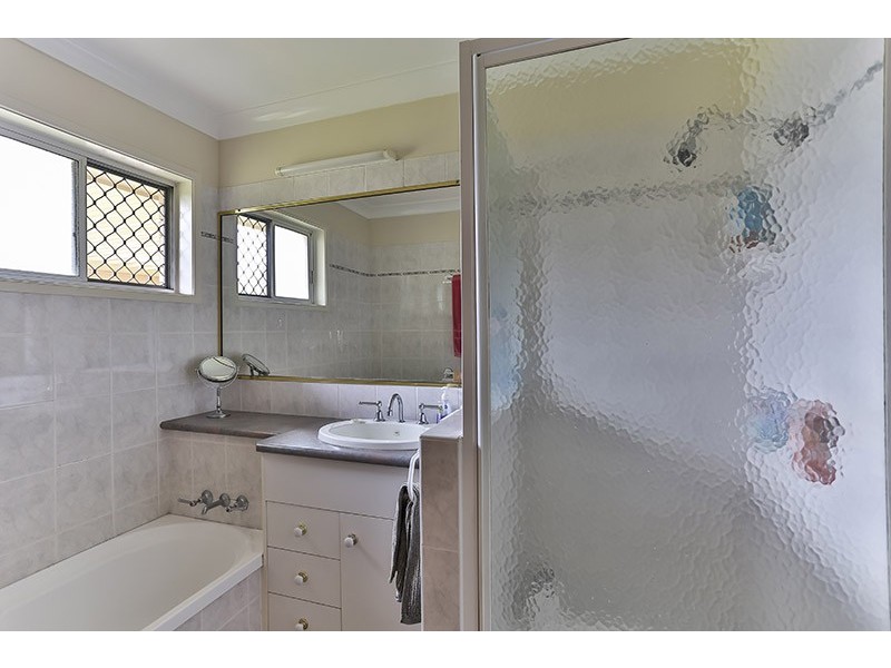 15 Sardon Street, Centenary Heights QLD 4350