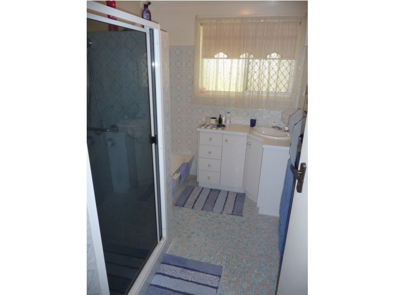 3A Skehan Street, Centenary Heights QLD 4350