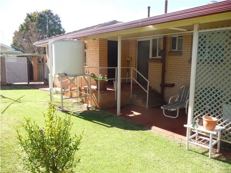 3A Skehan Street, Centenary Heights QLD 4350