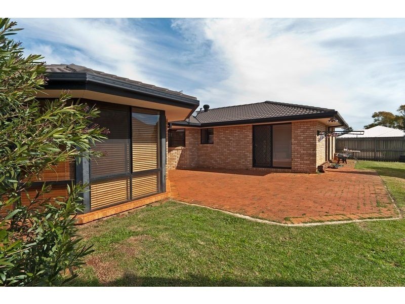 14 Chelwyn Street, Middle Ridge QLD 4350