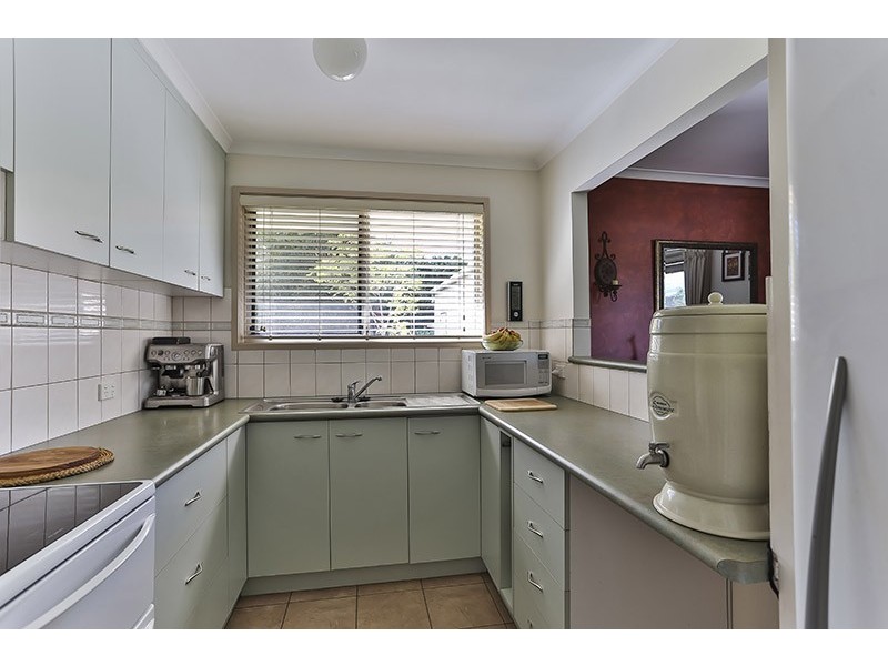 31 Agnes Street, Centenary Heights QLD 4350