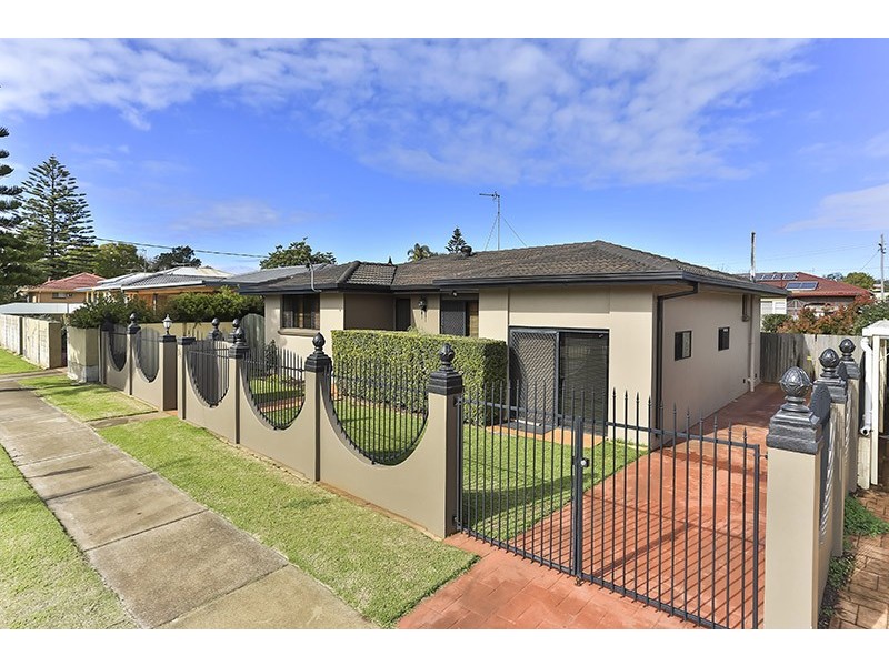 74 Warwick Street, Harristown QLD 4350