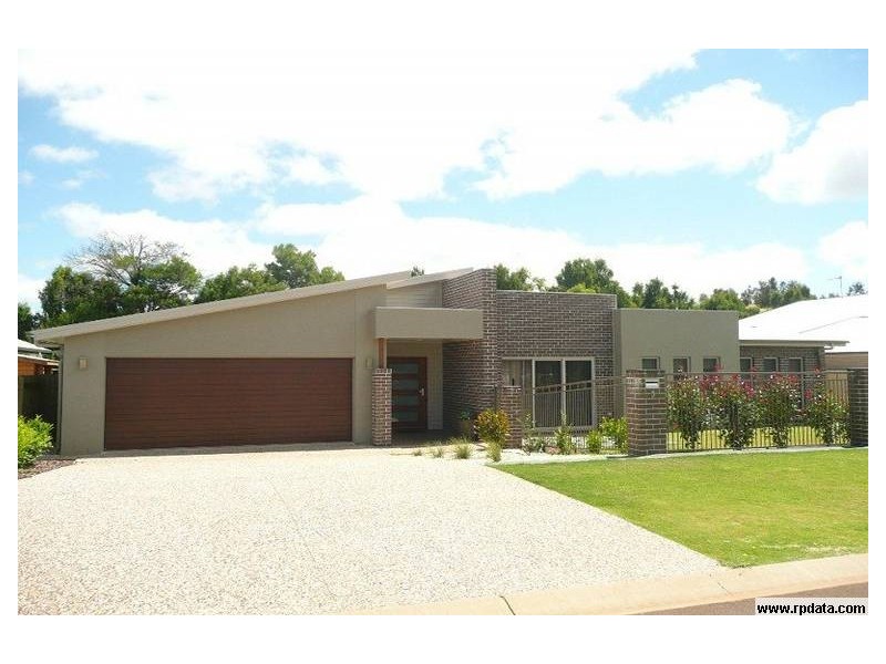 3 Pugh Street, Middle Ridge QLD 4350