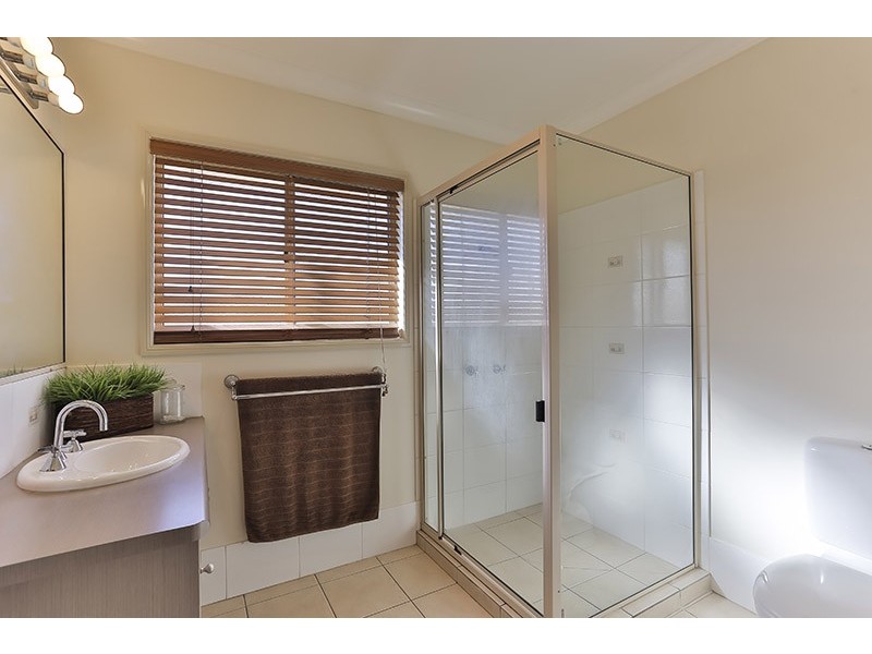 10 – 12 Jacquelyn Court, Oakey QLD 4401