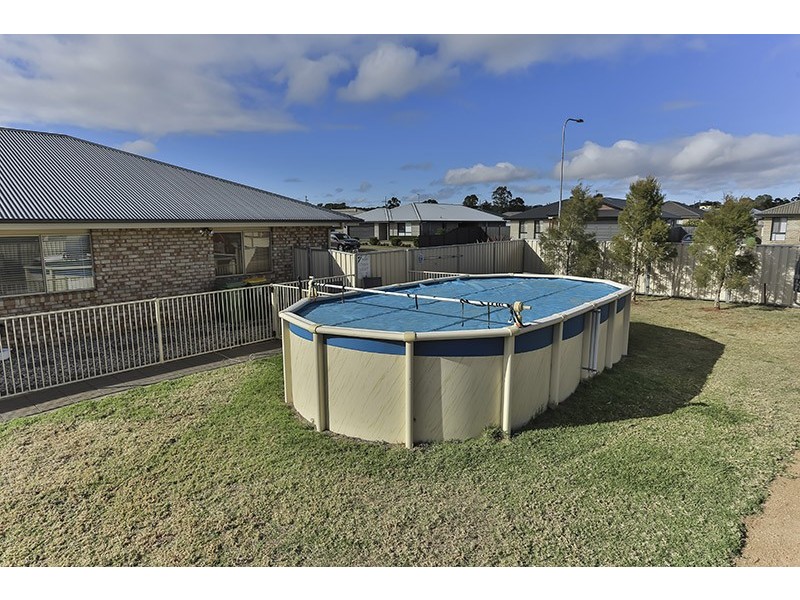 10 – 12 Jacquelyn Court, Oakey QLD 4401