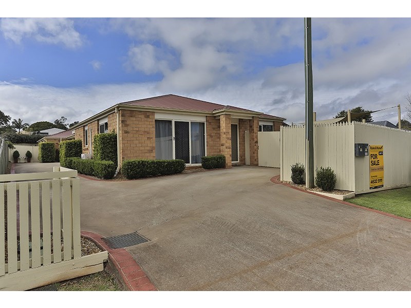 1/322 Goombungee Road, Toowoomba City QLD 4350