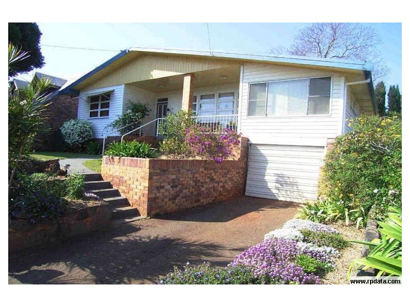 4 Swenson Street, Mount Lofty QLD 4350