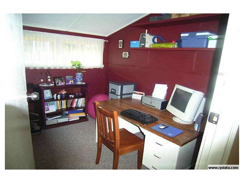 4 Swenson Street, Mount Lofty QLD 4350