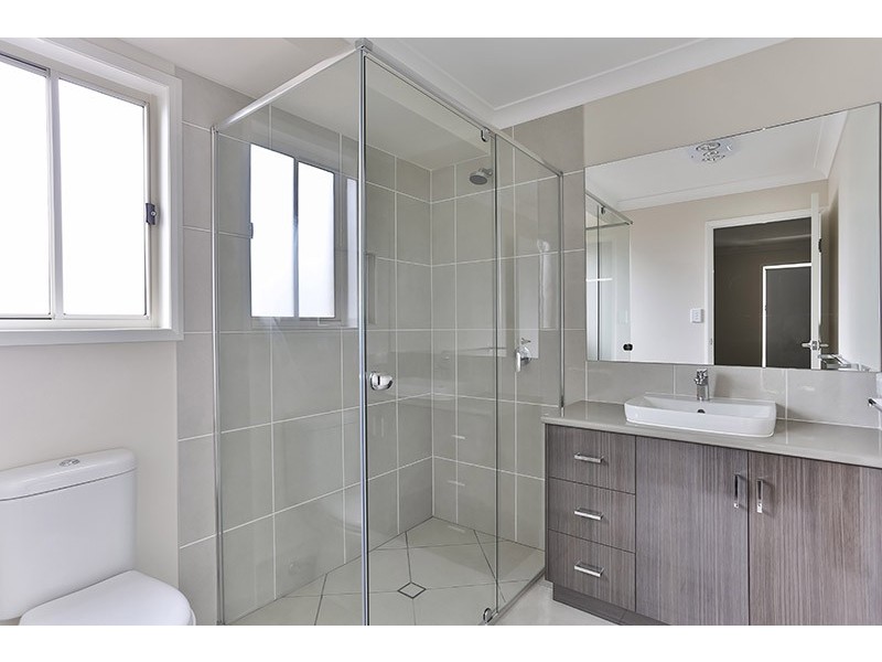 210 Nelson Street, Kearneys Spring QLD 4350