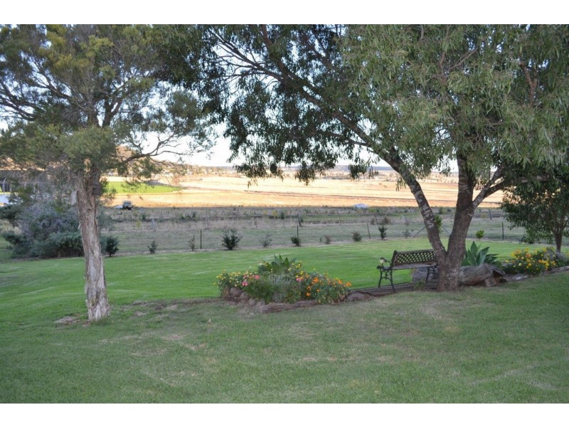 71 Christensen Road, Greenmount QLD 4359