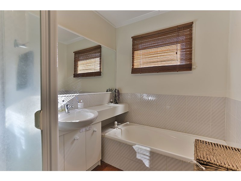 24 South Street, Rangeville QLD 4350
