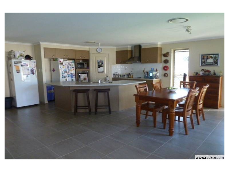 13 Joann Court, Oakey QLD 4401