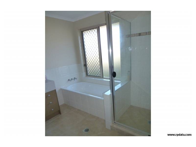 13 Joann Court, Oakey QLD 4401