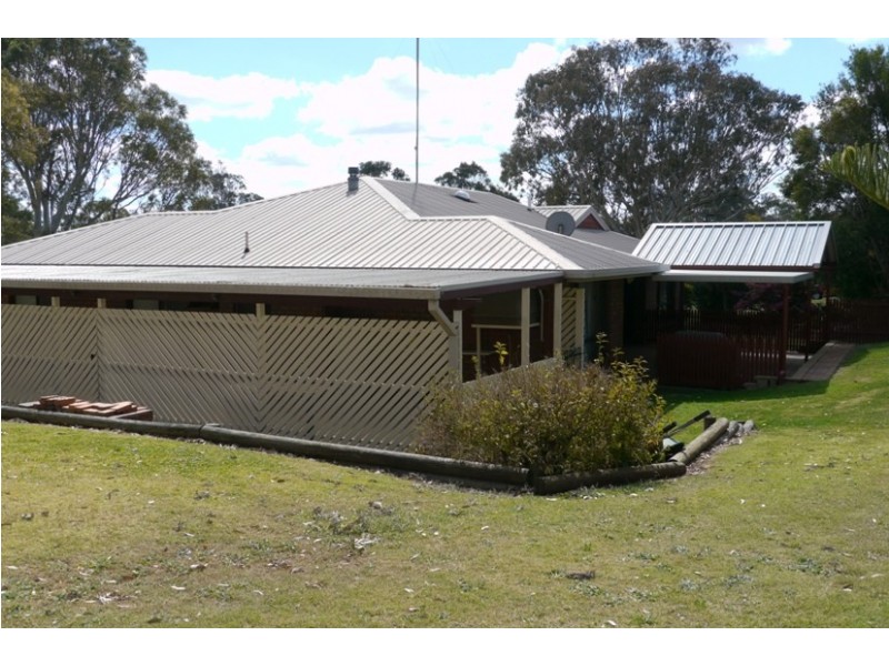 4 Hamzah Drive, Cotswold Hills QLD 4350