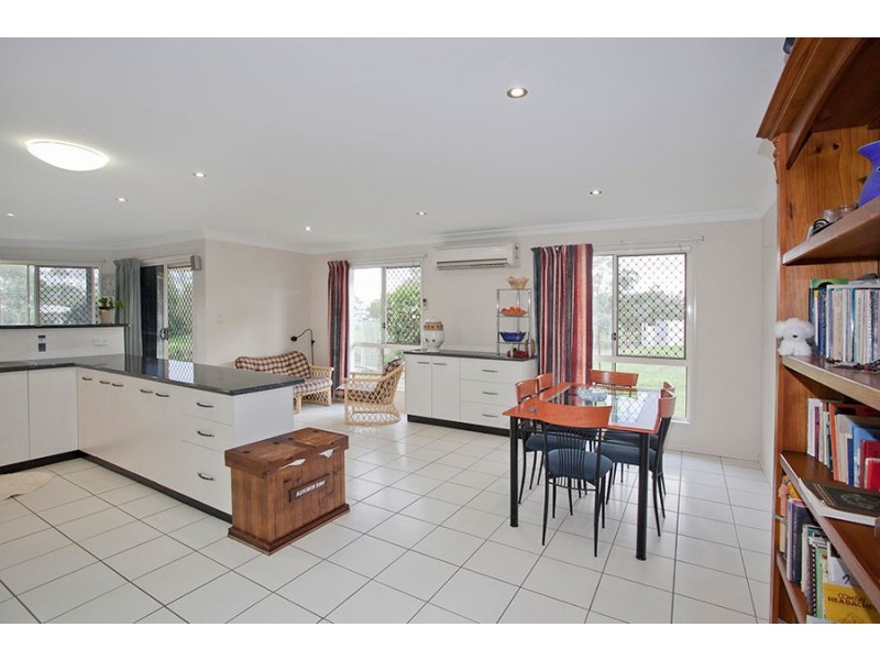 10 Cunningham Street, Oakey QLD 4401