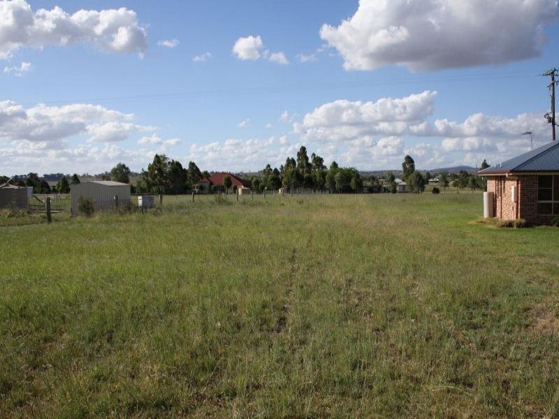 32 James Street, Cambooya QLD 4358