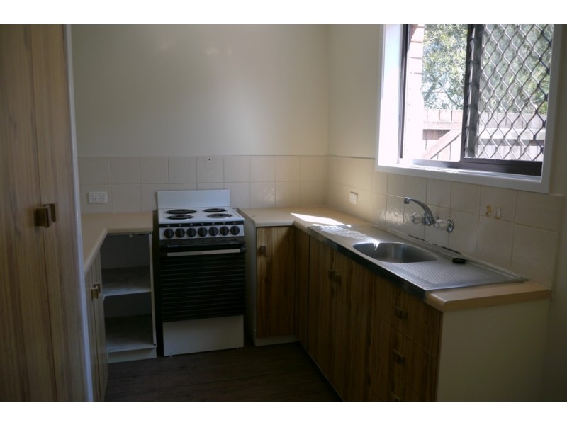 1/15 Edith Street, Newtown QLD 4350