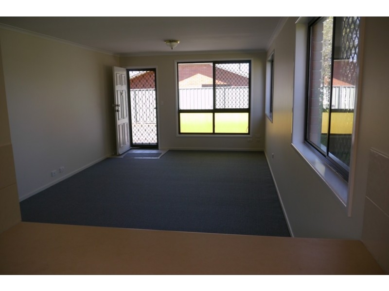 1/15 Edith Street, Newtown QLD 4350